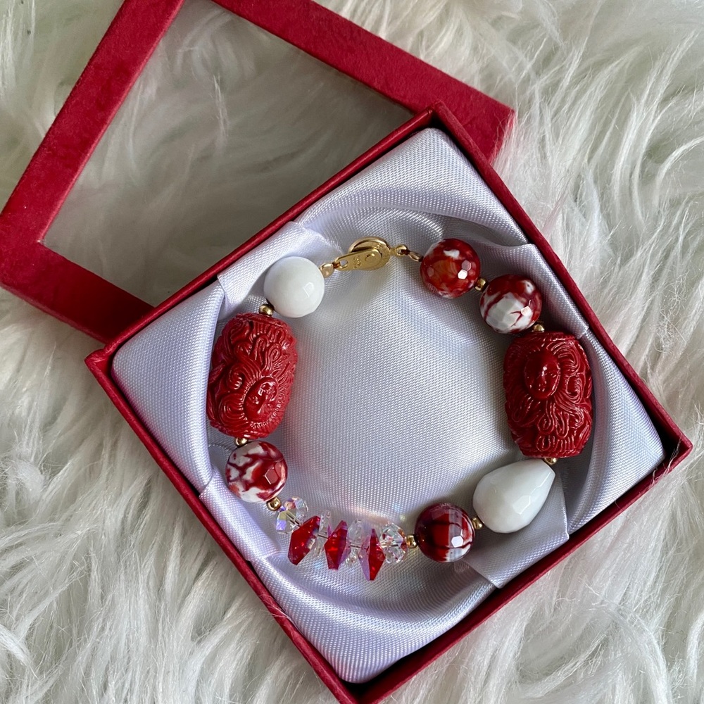 Red beaded bracelet ✨